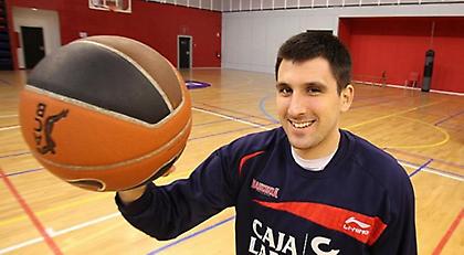 Υπέγραψε στην Εφές ο Μπιέλιτσα