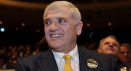 Η ΑΕΚ… τους τρέχει