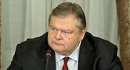 Βενιζέλος: Η Ελλάδα αγωνίζεται να βγει από την κρίση και το μνημόνιο