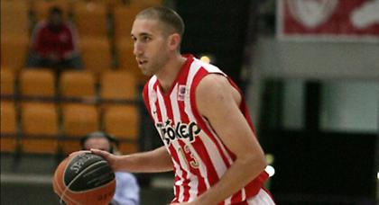 Λοτζέσκι: «Η ομάδα έχει πίεση»