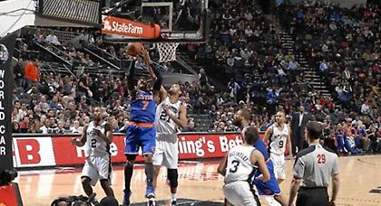 Οι εκπλήξεις, ο Κώστας και ο Γιάννης