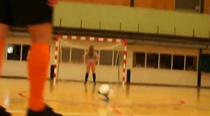 Σουτ με… ωραίο στόχο (video)