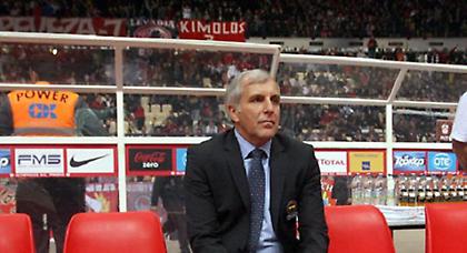 Ζοτς, κέρδισε το αουτσάιντερ