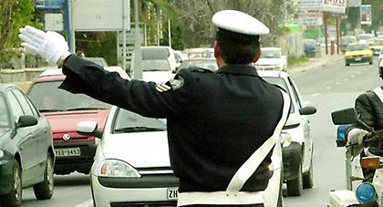 Κυκλοφοριακές ρυθμίσεις σε Αθήνα και Πειραιά για τα Θεοφάνεια