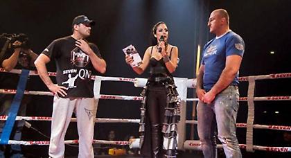 Αλλάζει εικόνα, όχι χαρακτήρα