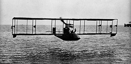 100 χρόνια από την πρώτη εμπορική πτήση