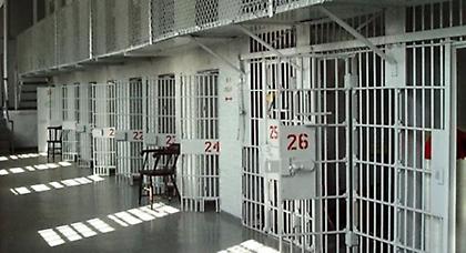 28 κρατούμενοι άφαντοι, ύστερα από άδειες εξόδου