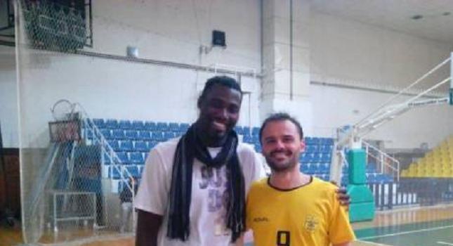 Ντεμπούτο με ήττα