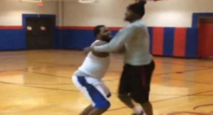 Παίκτης του αμερικανικού ποδοσφαίρου μπλοκάρει τον Ντουράντ (video)