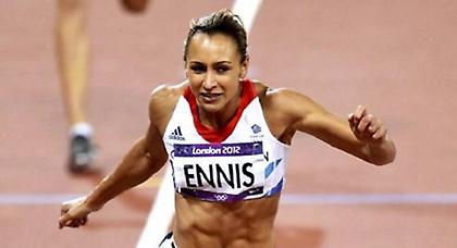 Πρώτα η εγκυμοσύνη…