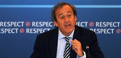 Καταρρέει η Ελλάδα