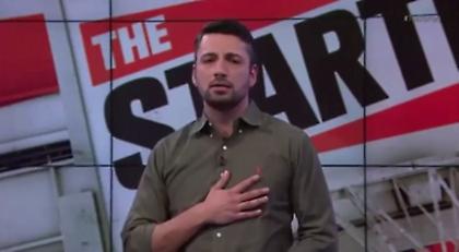 Τραγούδησε τον ελληνικό ύμνο στο ΝΒΑ (video)