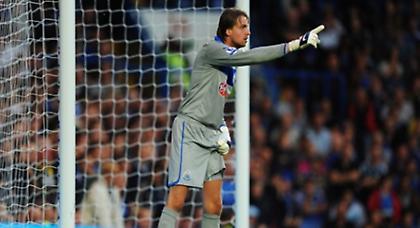 Κοιτάζει Κρουλ η Μίλαν