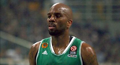 Πίστη Κάρι σε συμπαίκτες και Πεδουλάκη