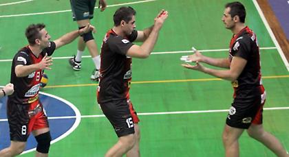 «Καίγεται» η Παναχαϊκή