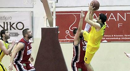 Ξέφυγε η ΑΕΚ