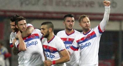 Στην Πλατεία της... τρέλας!