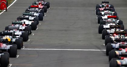 Και τώρα τα κεφάλια μέσα…