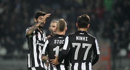 Δύο μέσα... δύο έξω