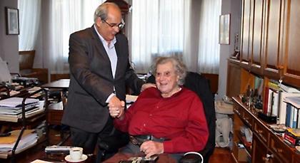 Τον Μίκη Θεοδωράκη συνάντησε ο Μιχαλολιάκος