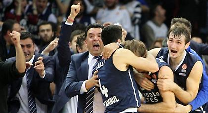 Ο Πλάνινιτς και δύο «πράσινοι» (video)