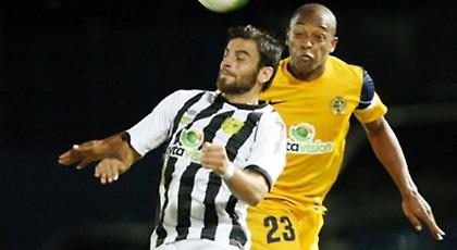 Δεν κατεβαίνει από την κορυφή