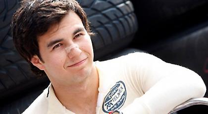 Ο Πέρες κάνει… ποδαρικό