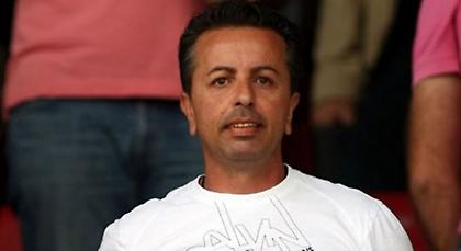 Απειλή αποχώρησης από Πλεξίδα