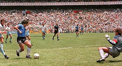 Το «γκολ του αιώνα» όπως δεν το ‘χετε ξαναδεί!