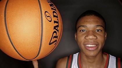 Αντετοκούνμπο: «Ενθουσιασμένος για το All Star Game»