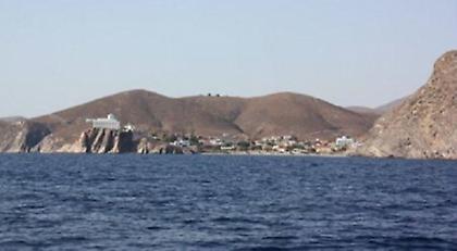 Προσέκρουσε χθες βράδυ τουριστικό πλοίο στα Ψαρά