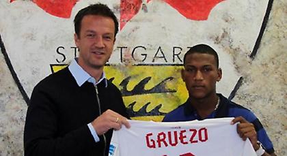 Ενίσχυση με Γκρουέσο για Στουτγκάρδη