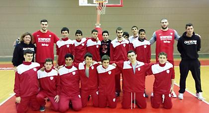 Δίπλα στα παιδιά Καββαδάς και Παπαπέτρου