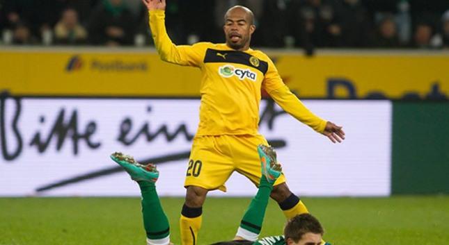 Δεν «χαρίζει» κάστανα η ΑΕΛ