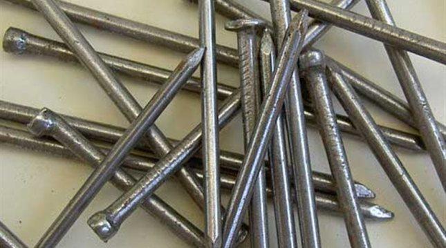 Ηλεία: Οι... πρόκες ανέβαλαν ποδοσφαιρικό αγώνα