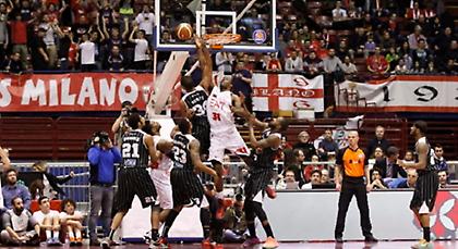 Νίκη για Μιλάνο, ήττα για Σιένα