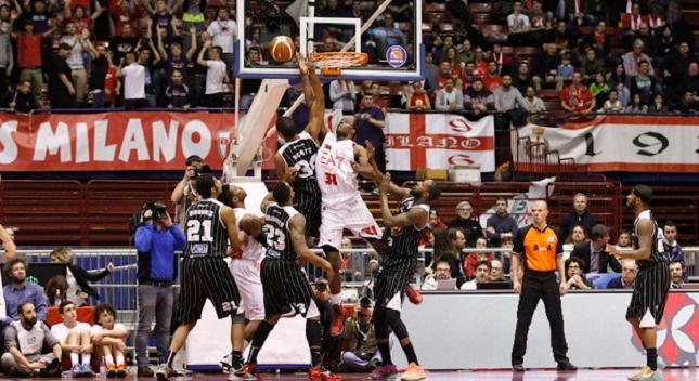 Νίκη για Μιλάνο, ήττα για Σιένα