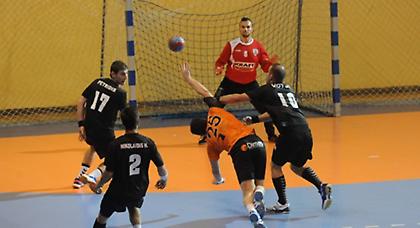 Δράση ξανά στο χάντμπολ