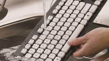 Η Τσαλιγοπούλου, ο Κραουνάκης & οι γιαλαντζί επαναστάτες του πληκτρολογίου