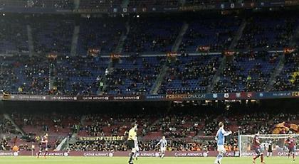 Προβληματισμός για τις άδειες θέσεις στο «Καμπ Νου»