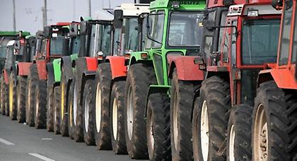 Κλειστό το ένα ρεύμα της Εγνατίας Οδού από τους αγρότες