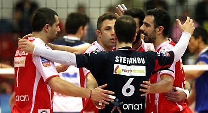 Με κάτω τα χέρια ο Ολυμπιακός...