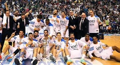 «Βασίλισσα» ξανά δια… χειρός Γιουλ