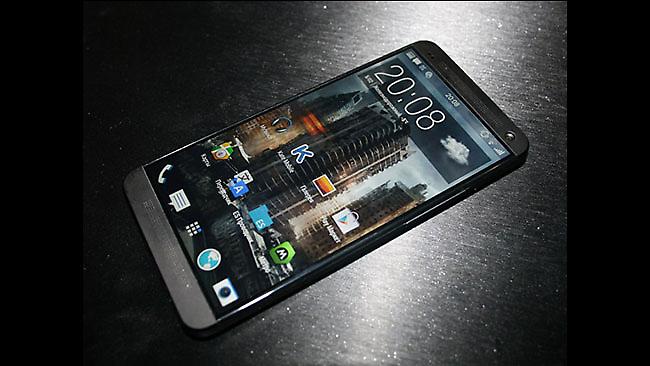Πρώτες εικόνες από το HTC H8
