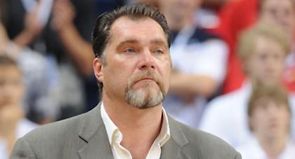 Oταν ο Σαμπόνις έσπασε το ταμπλό της Ρεάλ (video)