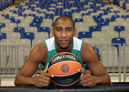 Γκρέιντζερ: «Πρόκληση να αντιμετωπίσω τον Διαμαντίδη»