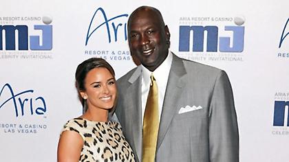 «Υποδέχτηκε» δίδυμες κόρες ο Τζόρνταν