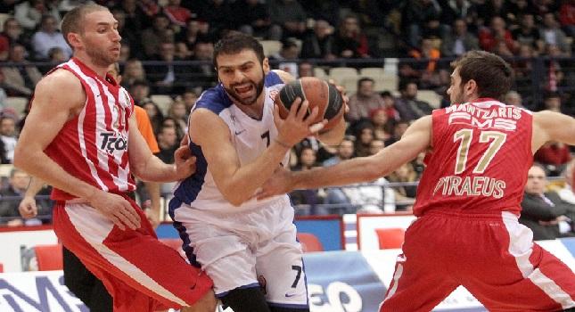 Βασιλειάδης: «Ικανός να φτάσει ψηλά ο Ολυμπιακός»