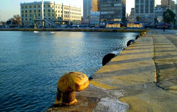 Επιτέθηκαν σε ΜΑΤατζήδες γιατί τους πέρασαν για Παναθηναϊκούς!