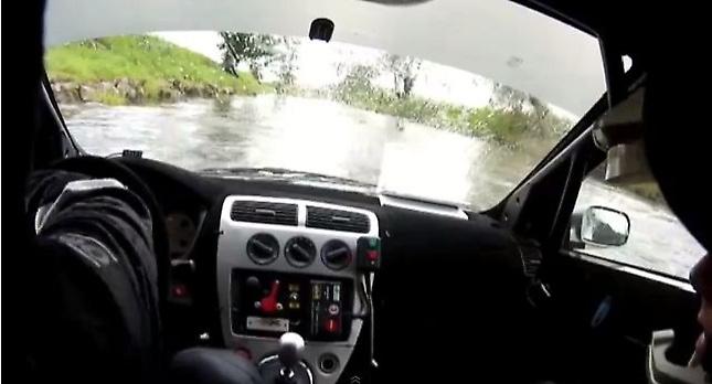 Από αυτοκίνητο αγώνων ράλι… υποβρύχιο